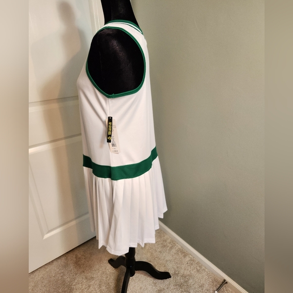 White and Green Sleeveless Tennis Dress - Picture 3 of 11